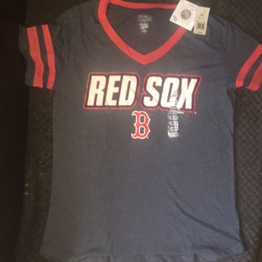 Boston Red Sox women’s T-shirt size M